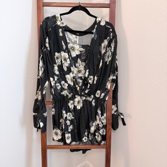 Free People Tops - Free People Tuscan Dreams Floral Tunic Whimsical Boho Blouse Size Medium
